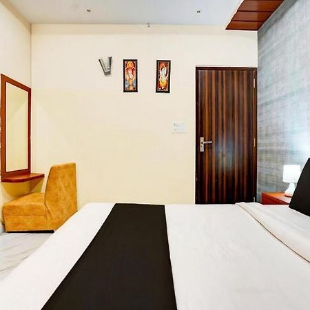 Hotel S V Grand Varanasi Ngoại thất bức ảnh
