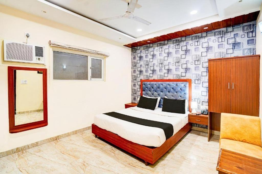 Hotel S V Grand Varanasi Ngoại thất bức ảnh