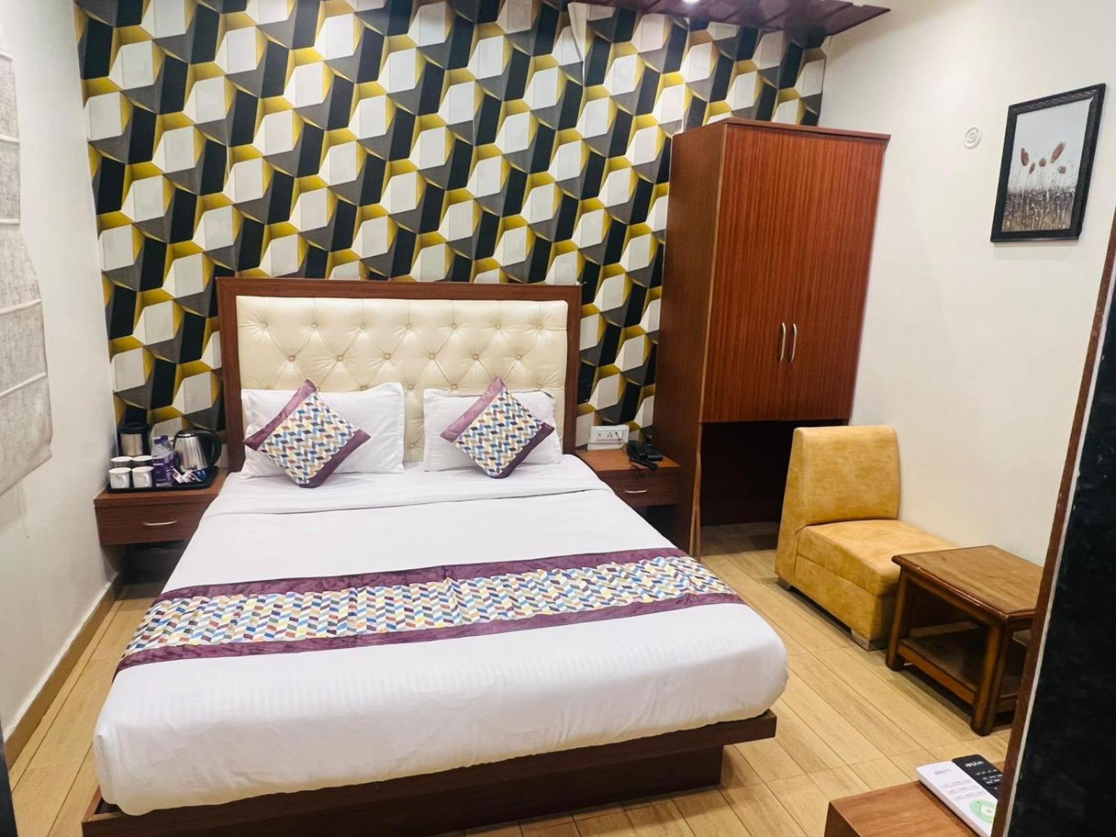 Hotel S V Grand Varanasi Ngoại thất bức ảnh